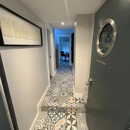 Seaview Terrace * Skerries